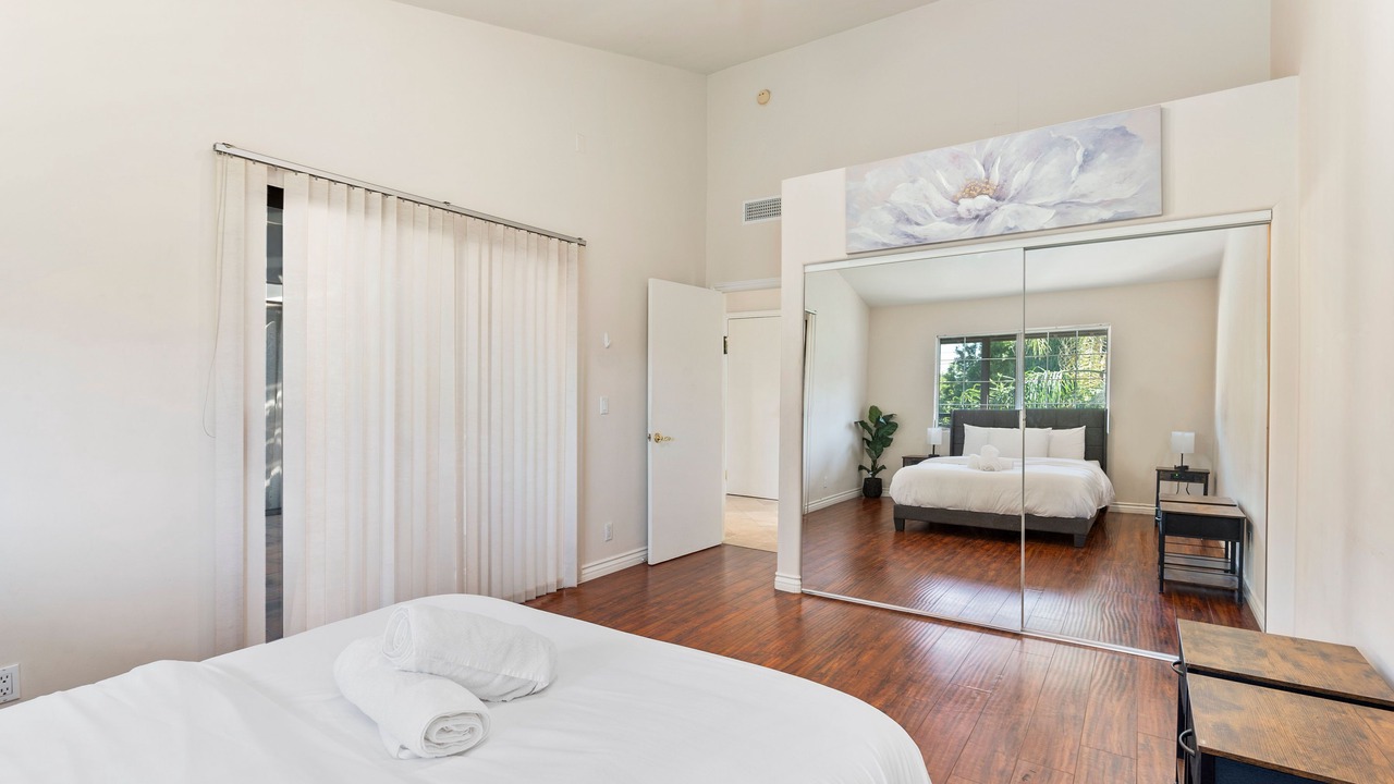 Photo of Bedroom in Studio City