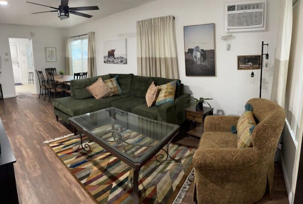 Photo of Livingroom in Norwalk