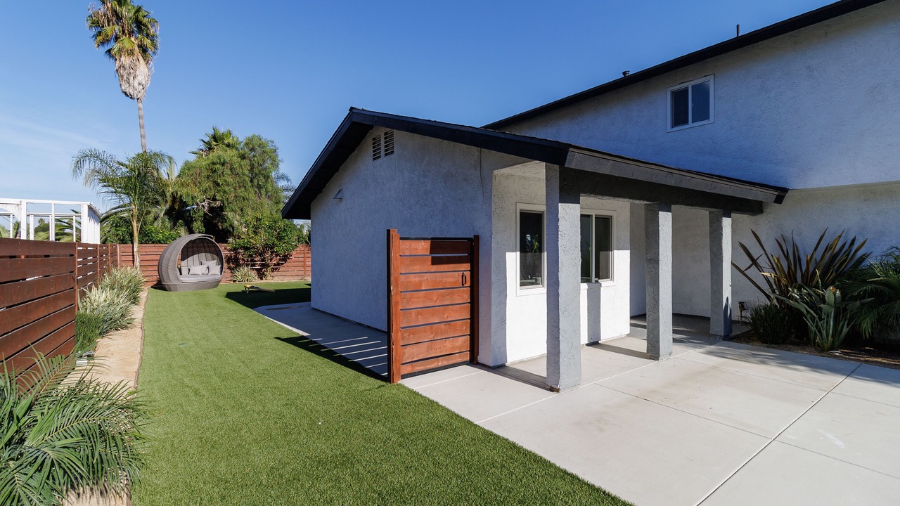 Photo of Outdoor in Loma Alta