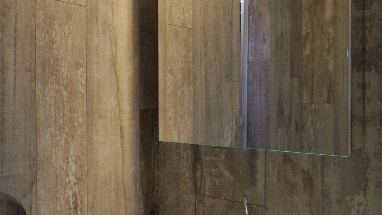 Photo of Bathroom in Los Angeles
