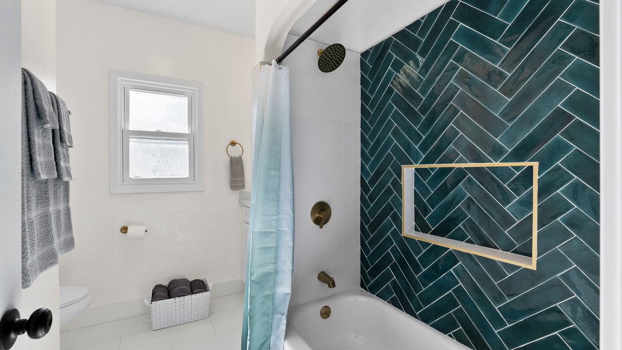 Photo of Bathroom in Winter Gardens