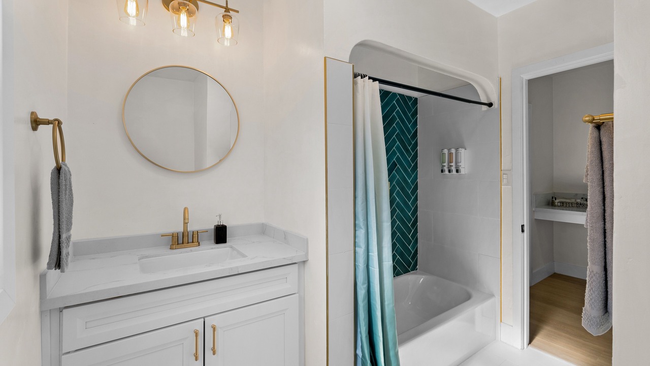 Photo of Bathroom in Winter Gardens