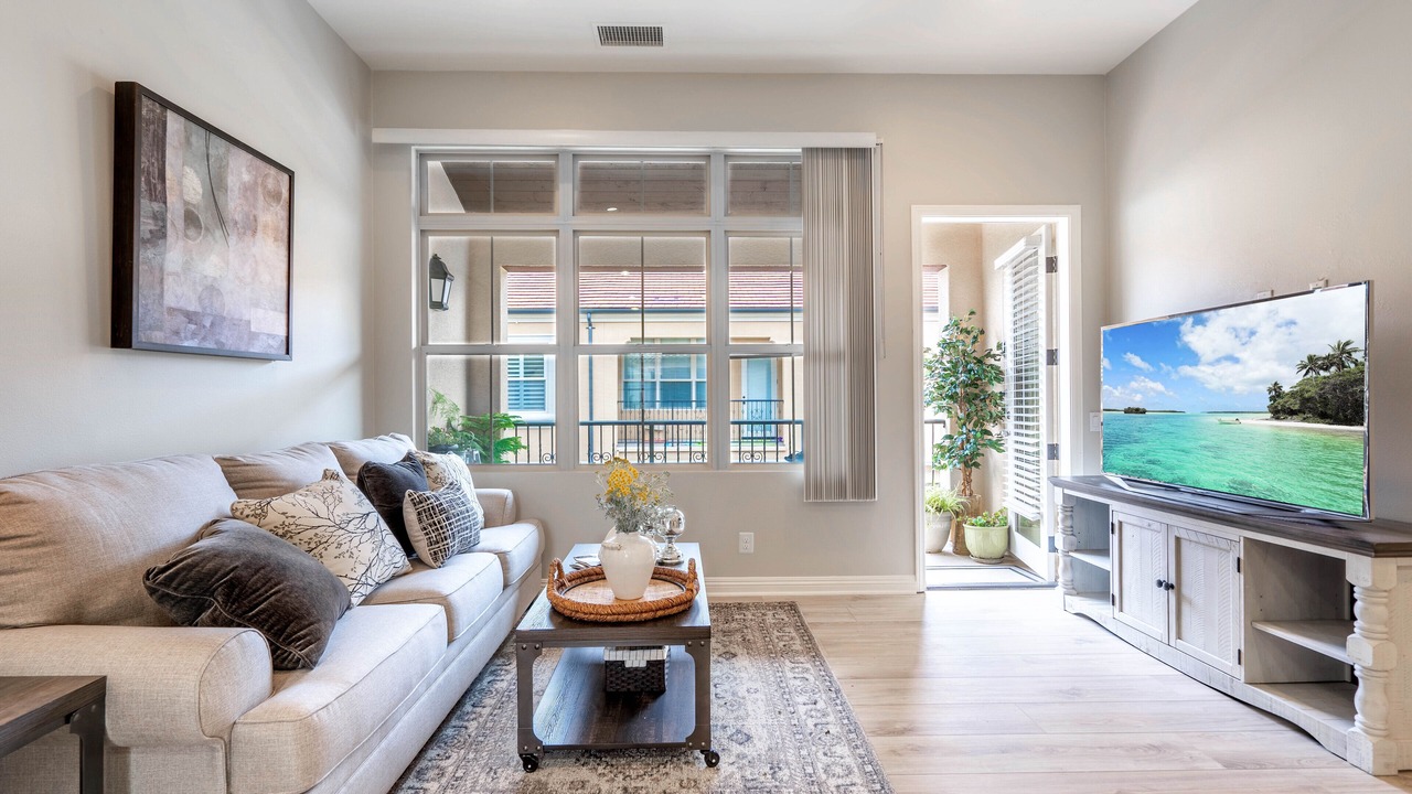 Photo of Livingroom in Oak Creek