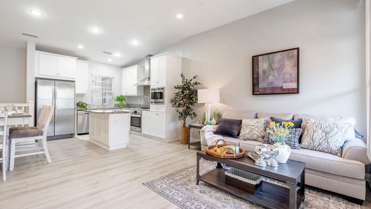 Photo of Livingroom in Oak Creek