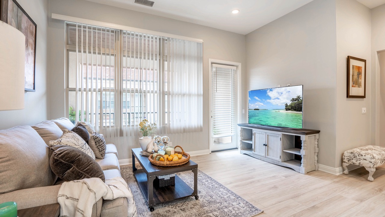 Photo of Livingroom in Oak Creek