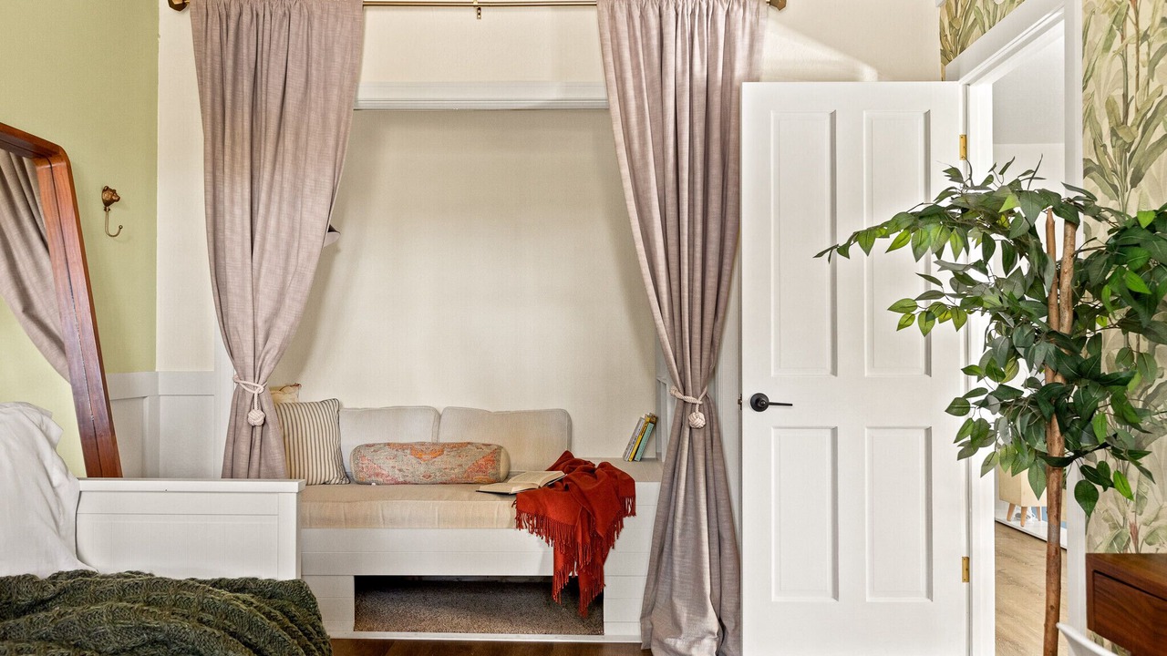 Photo of Bedroom in Blue Jay
