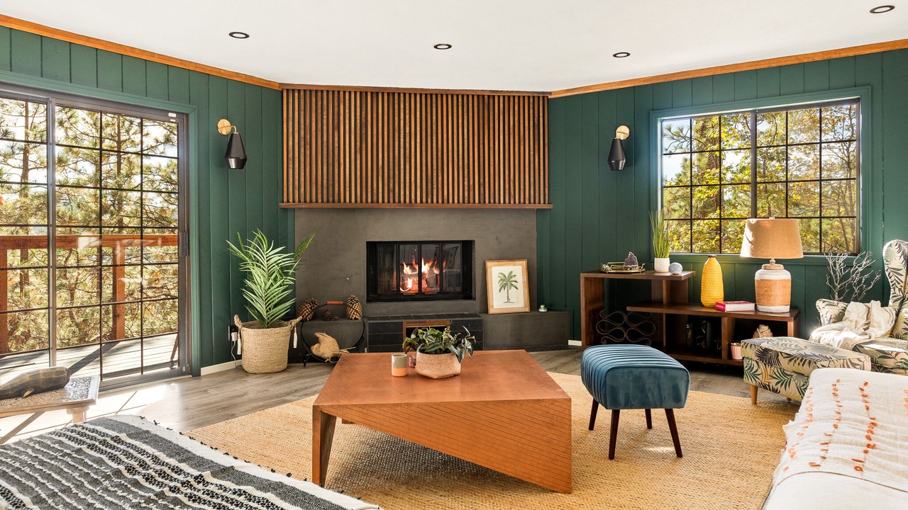 Photo of Livingroom in Blue Jay