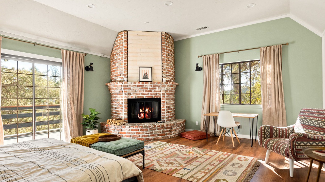 Photo of Livingroom in Blue Jay