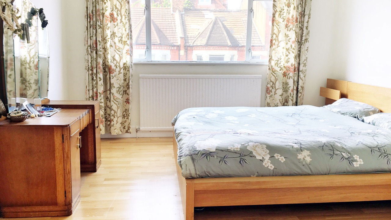 Photo of Bedroom in Gospel Oak