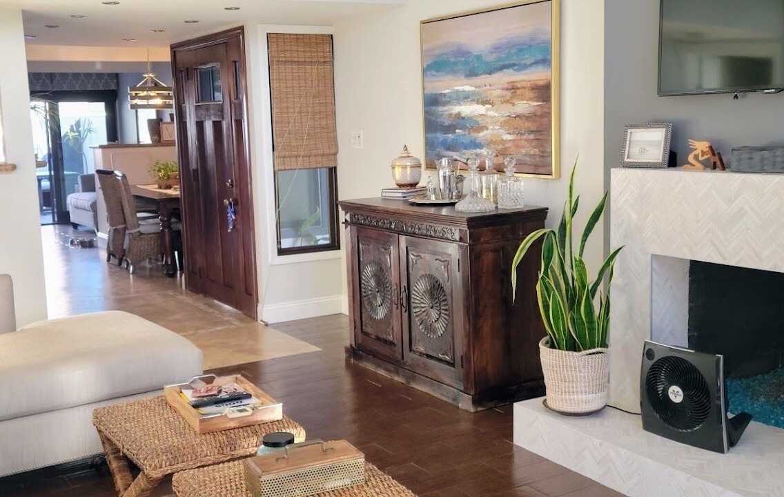 Photo of Livingroom in Newport Shores