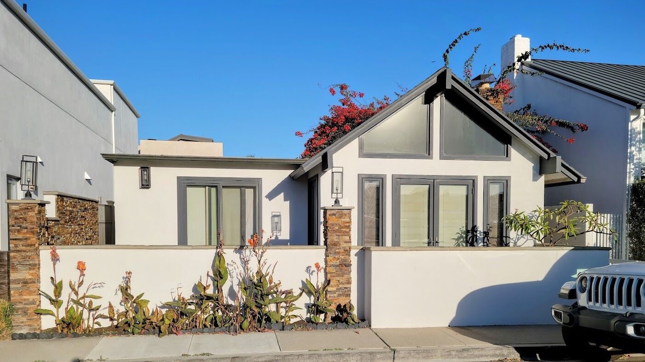 Photo of Outdoor in Newport Shores