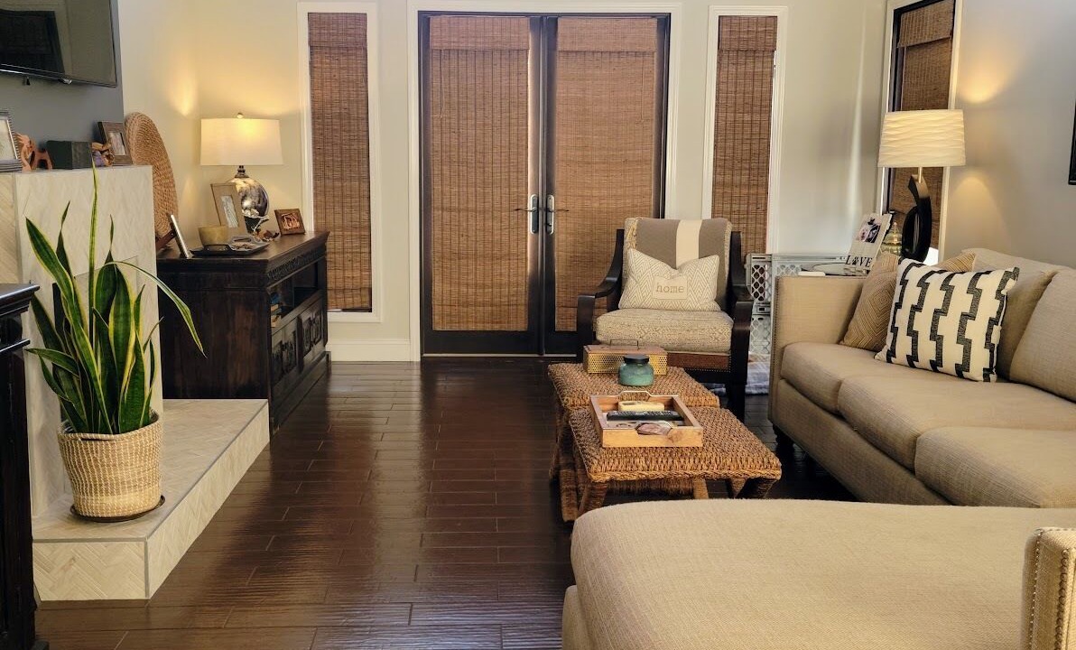 Photo of Livingroom in Newport Shores