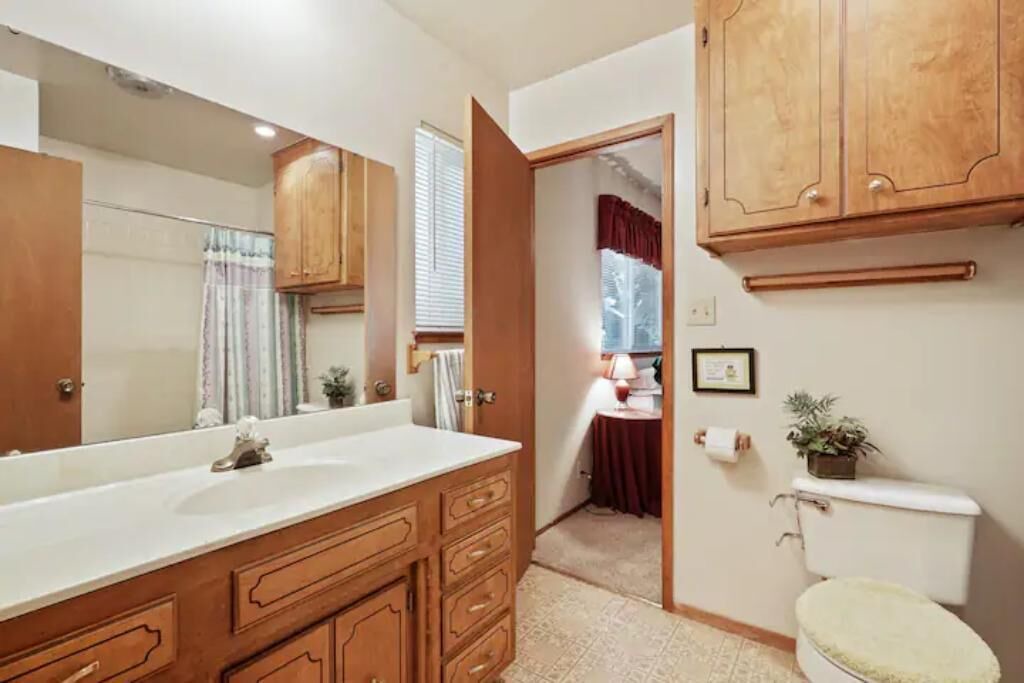 Photo of Bathroom in Long Barn