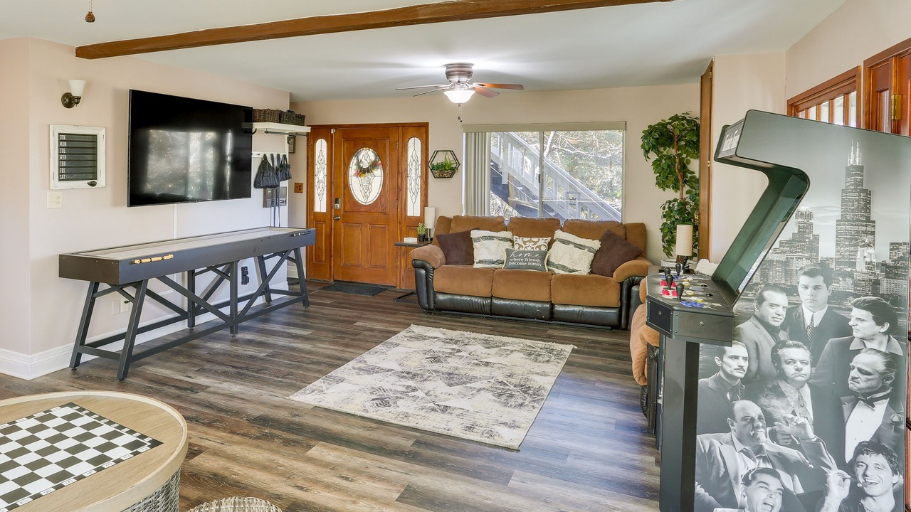 Photo of Bedroom in Crestline