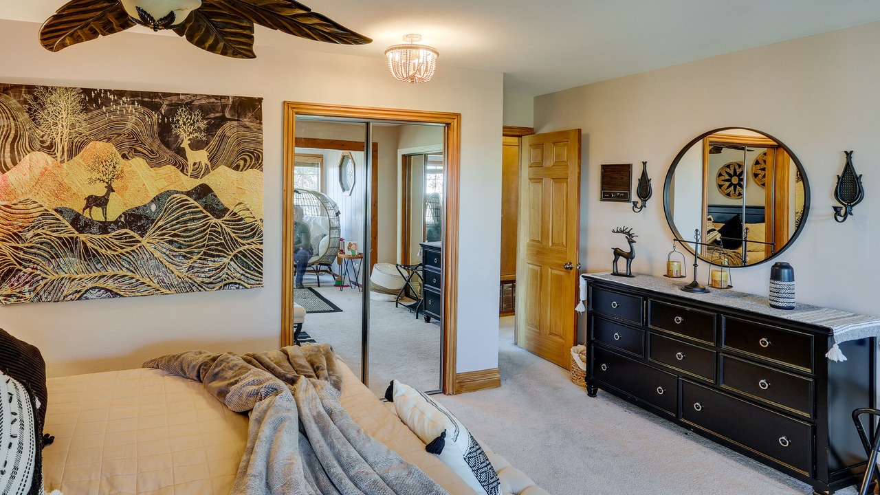 Photo of Bedroom in Crestline