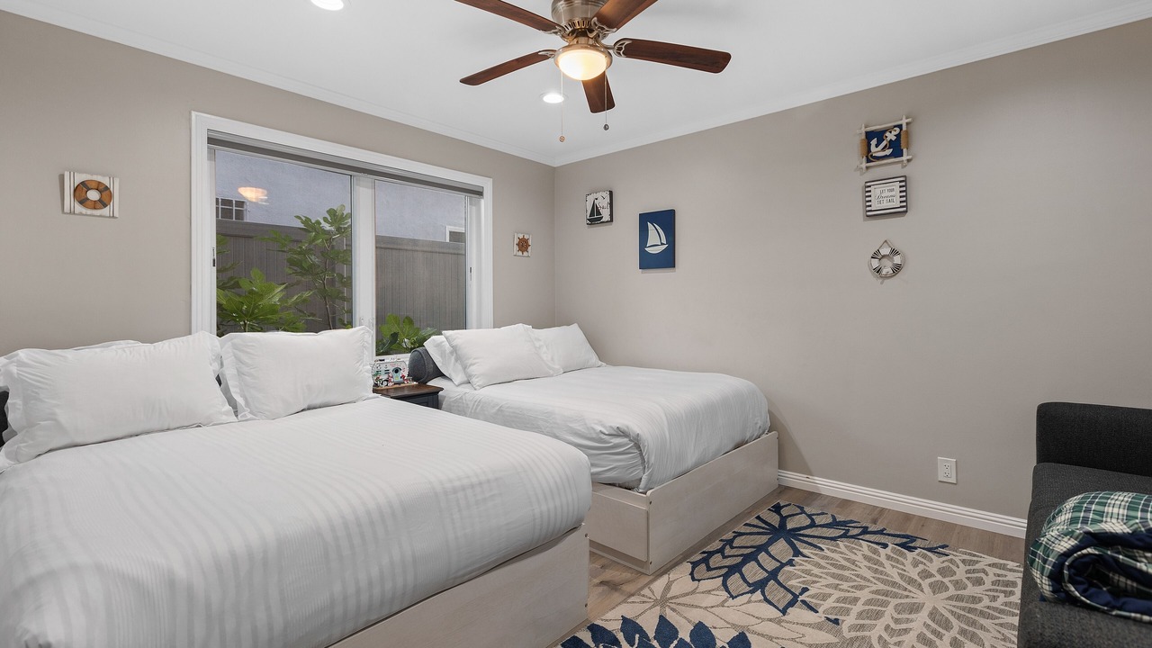 Photo of Bedroom in Alamitos Beach