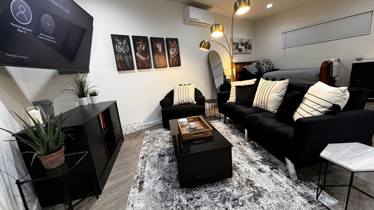 Photo of Livingroom in West Hills