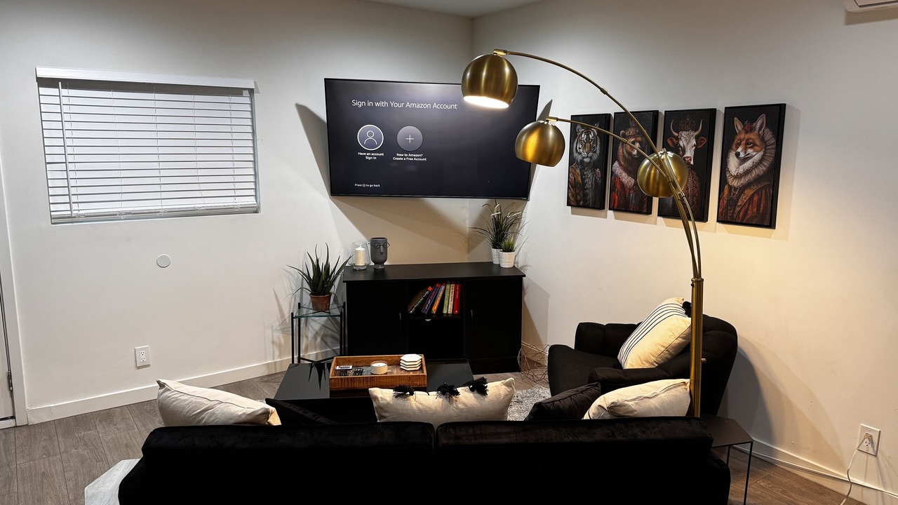 Photo of Livingroom in West Hills
