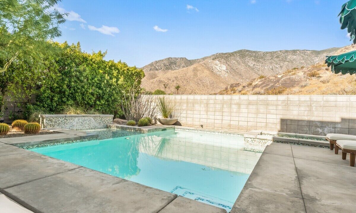 Photo of Outdoor in Canyon Corridor