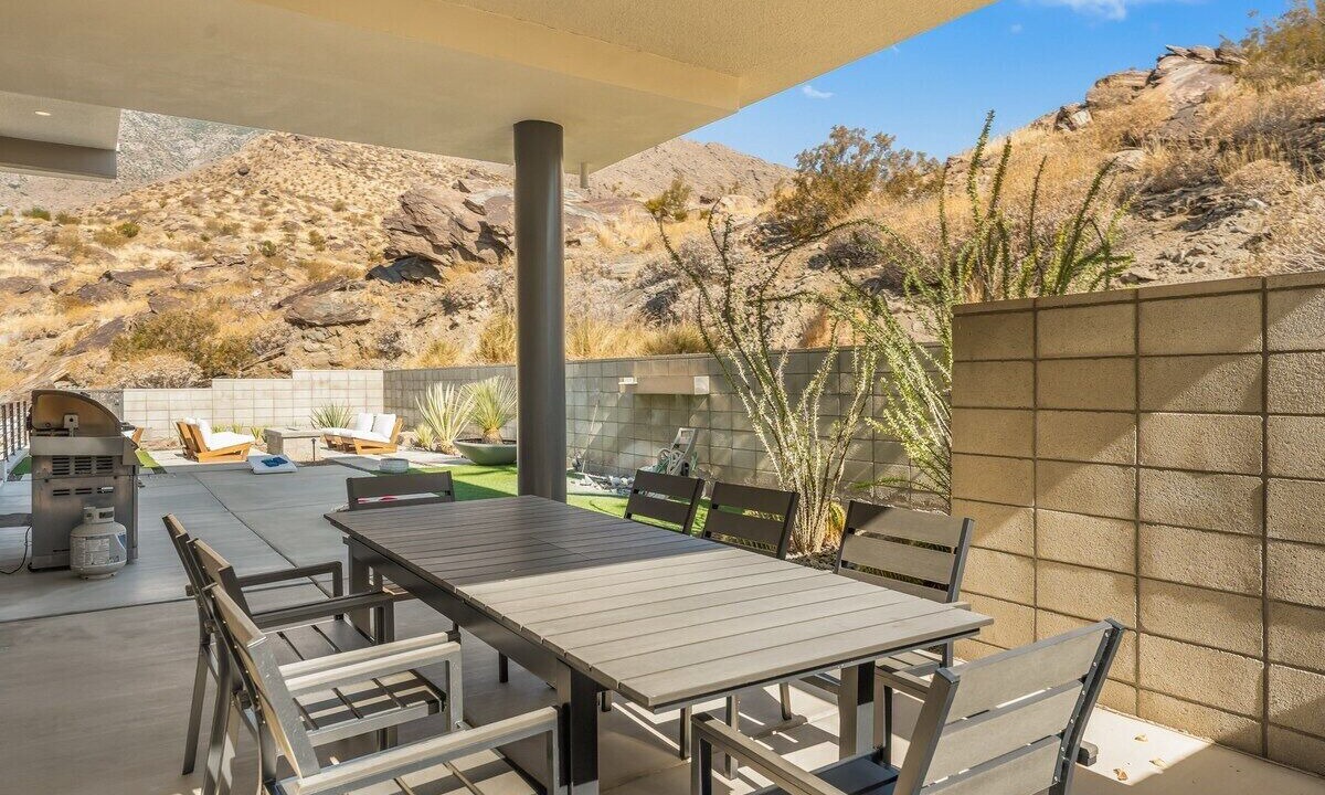 Photo of Outdoor in Canyon Corridor