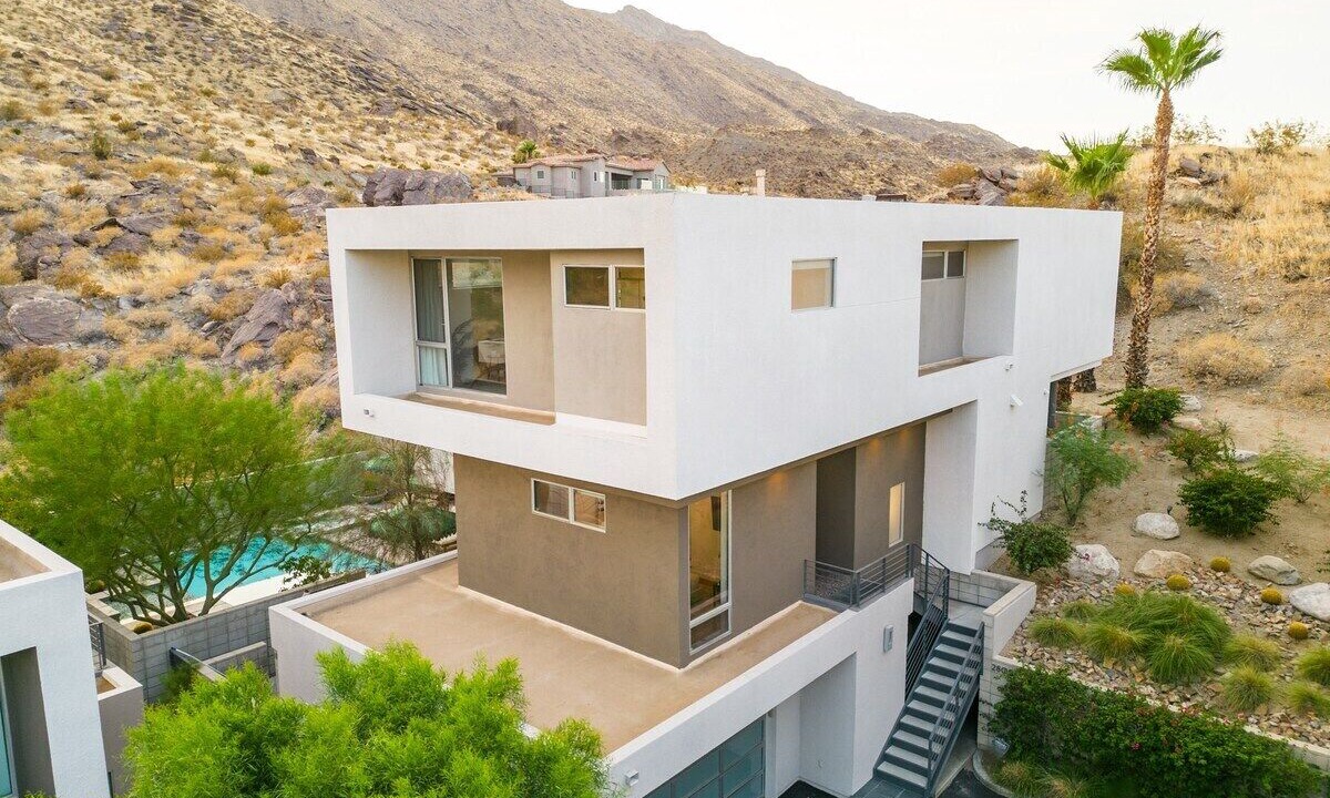 Photo of Outdoor in Canyon Corridor