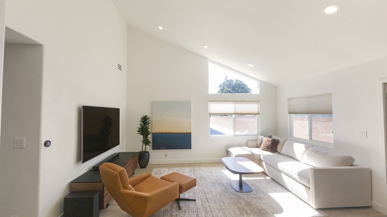 Photo of Livingroom in Hawthorne