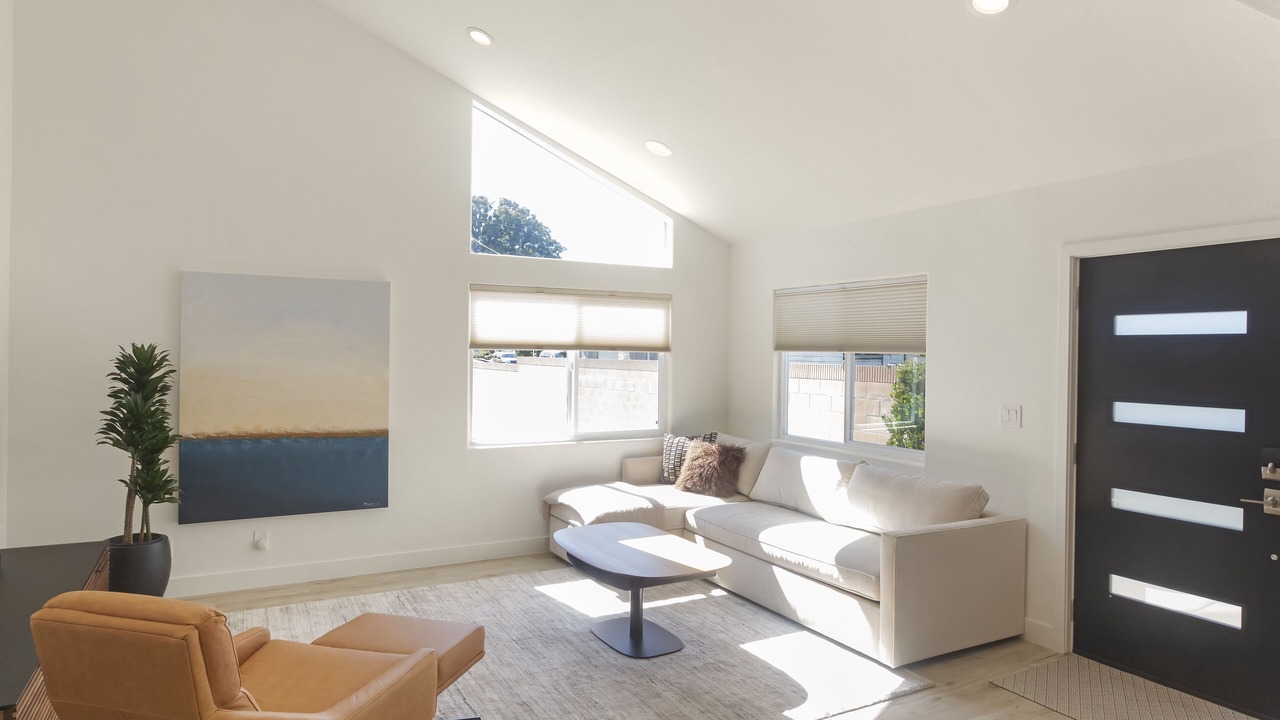 Photo of Livingroom in Hawthorne