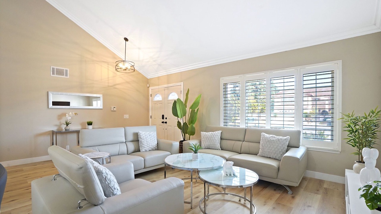 Photo of Livingroom in Garden Grove