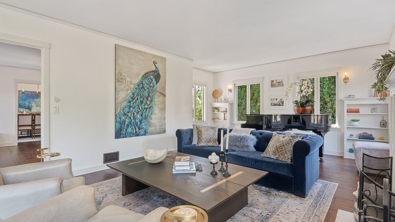 Photo of Livingroom in Upper East