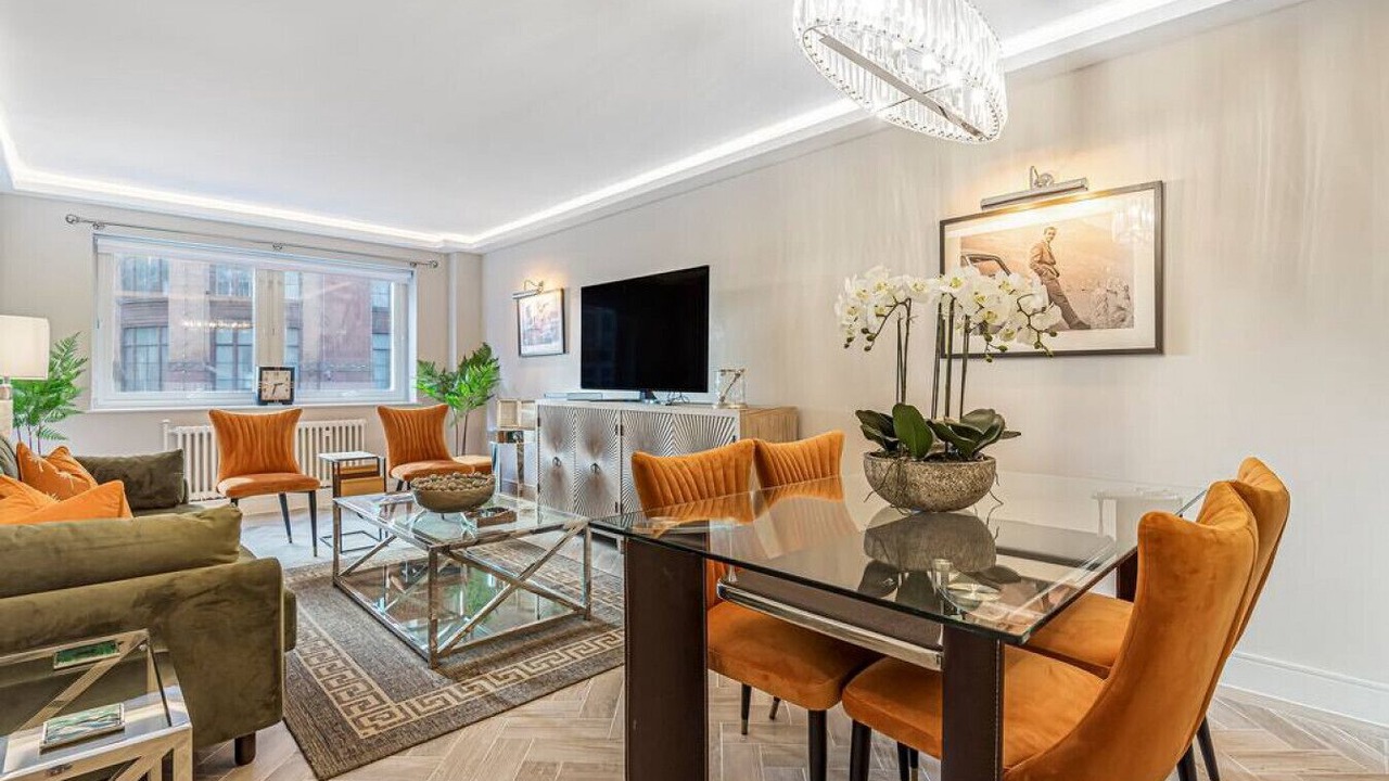Photo of Livingroom in Knightsbridge