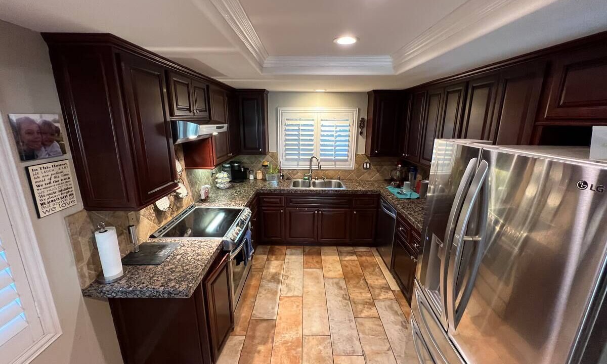 Photo of Kitchen in Canyon Lake