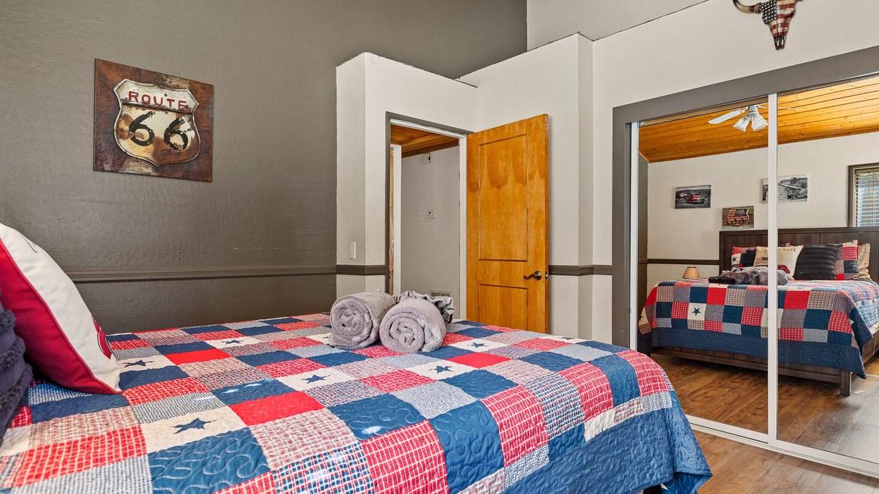 Photo of Bedroom in Running Springs