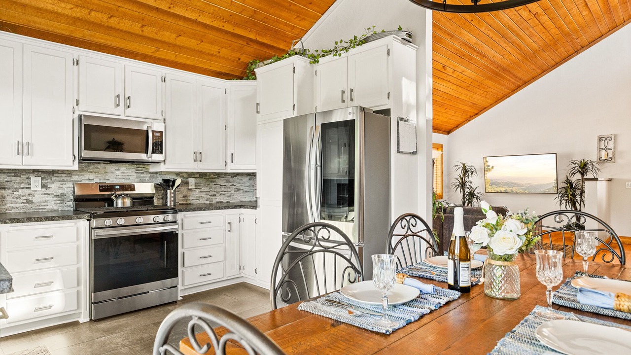 Photo of Kitchen in Running Springs