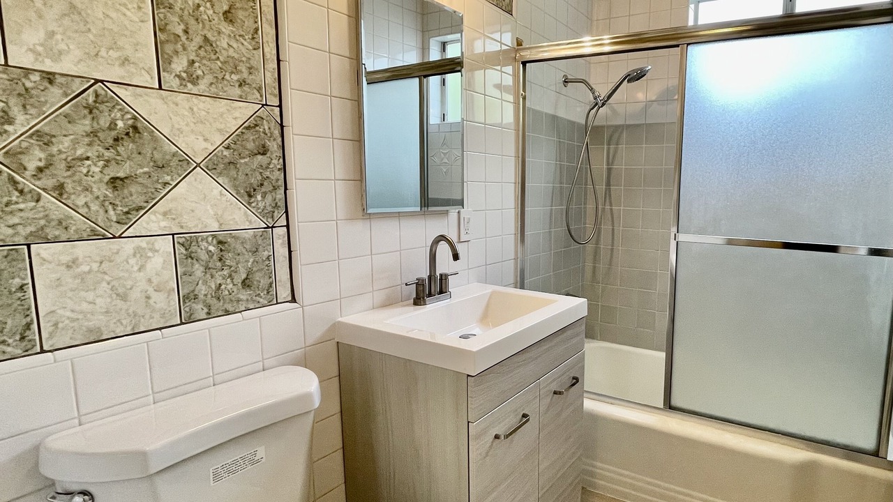 Photo of Bathroom in Reseda