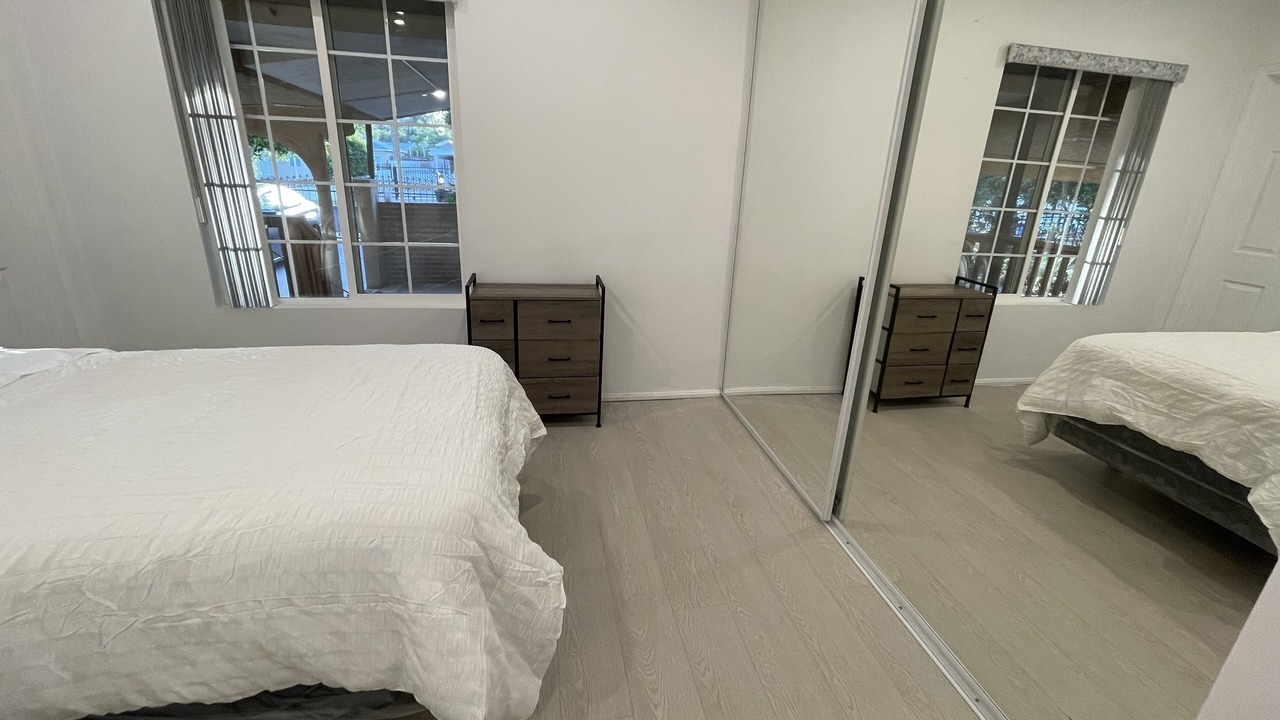 Photo of Bedroom in Reseda