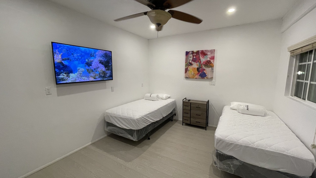 Photo of Bedroom in Reseda