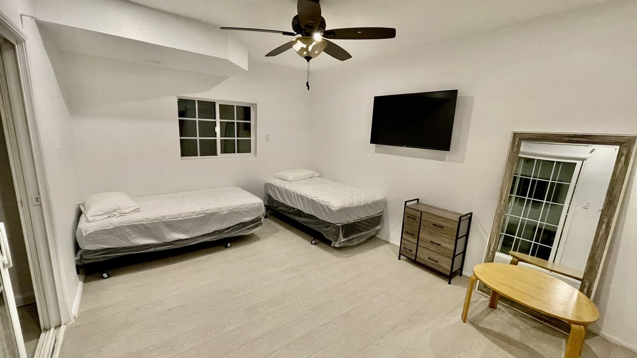 Photo of Bedroom in Reseda