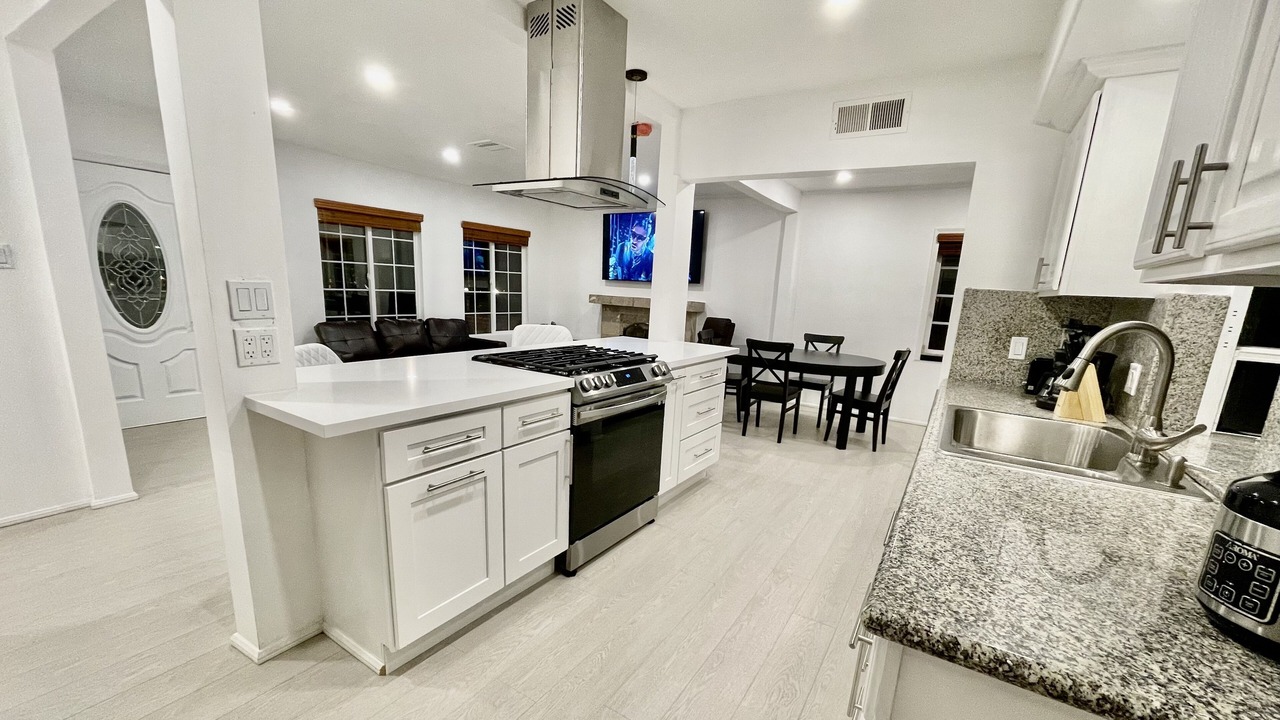 Photo of Kitchen in Reseda