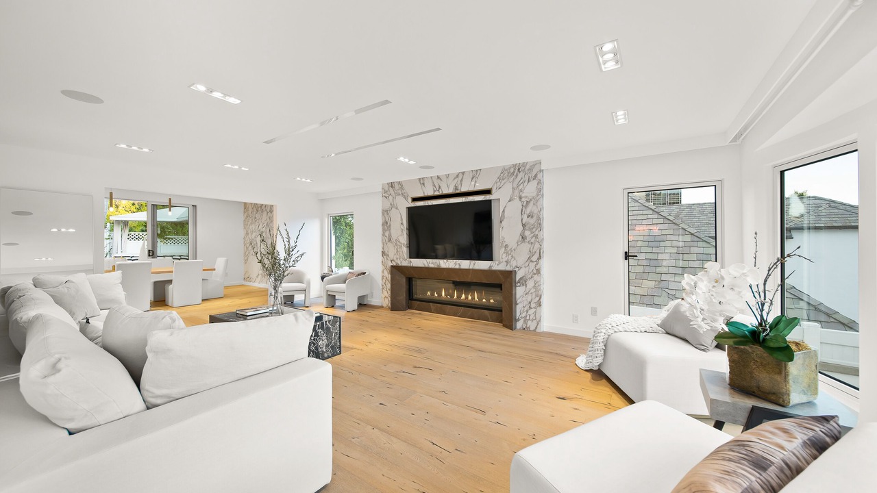 Photo of Livingroom in Hollywood Hills West