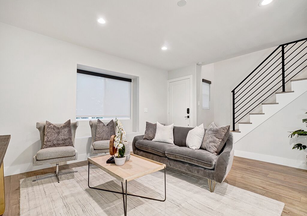 Photo of Livingroom in Fullerton