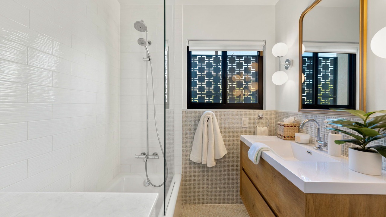 Photo of Bathroom in Chino Canyon
