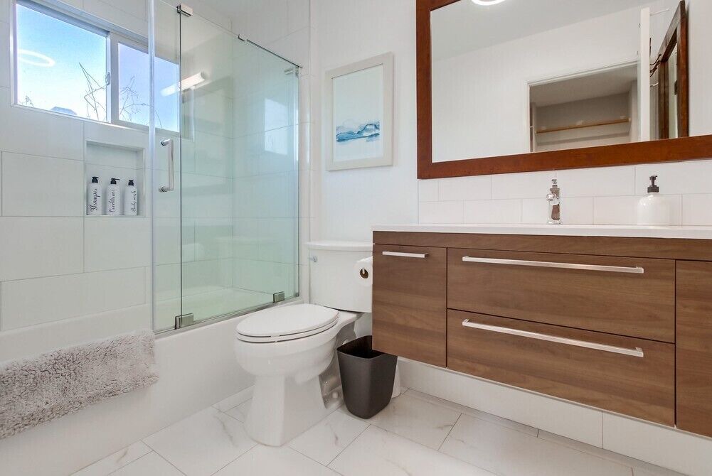 Photo of Bathroom in La Jolla Mesa