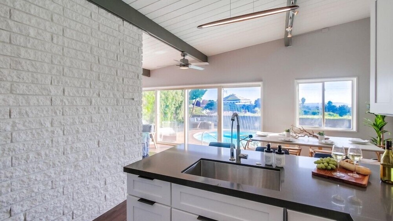 Photo of Kitchen in La Jolla Mesa