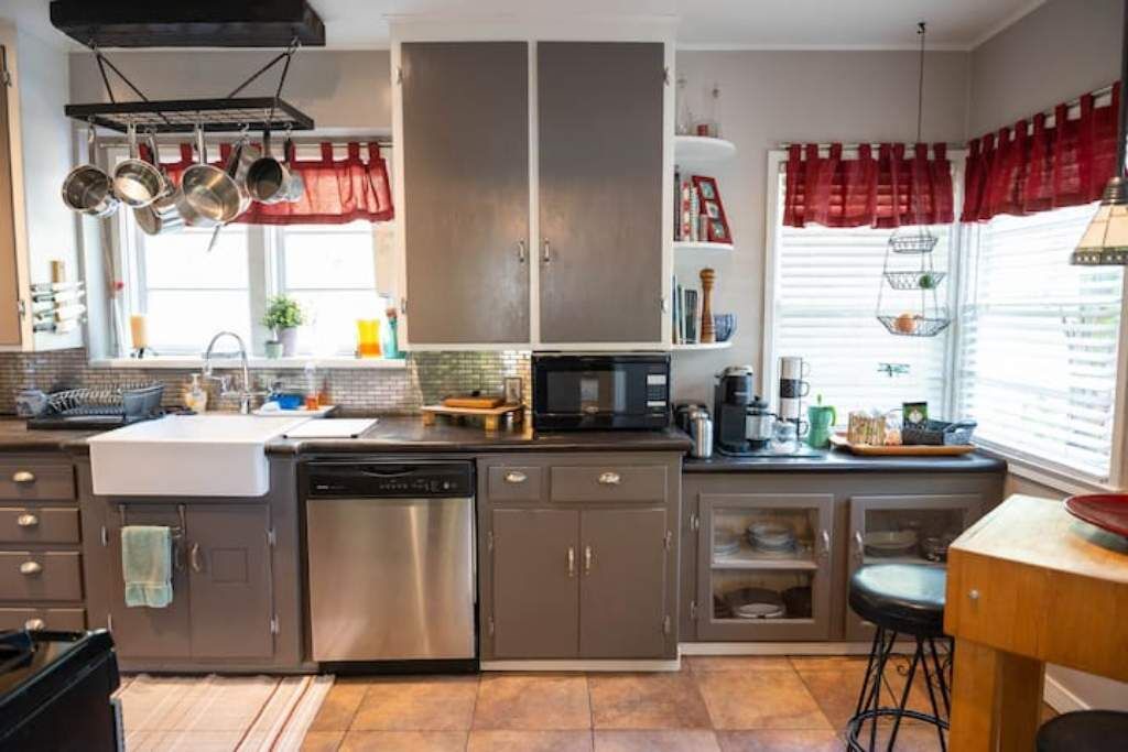 Photo of Kitchen in Van Nuys