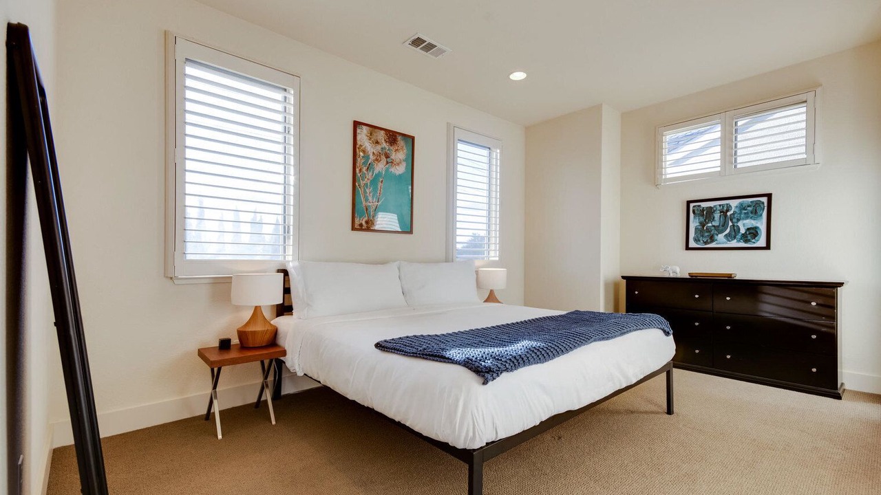 Photo of Bedroom in Menlo Park