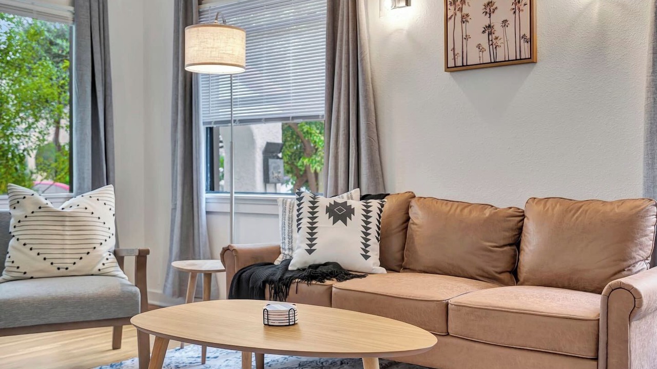Photo of Livingroom in Belmont Shore