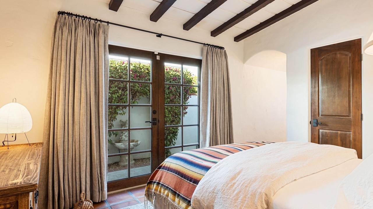 Photo of Bedroom in Araby Commons