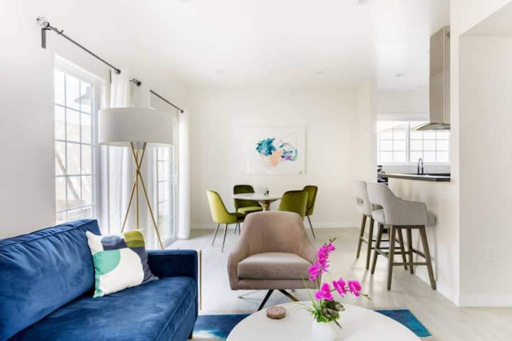 Photo of Livingroom in North Hollywood