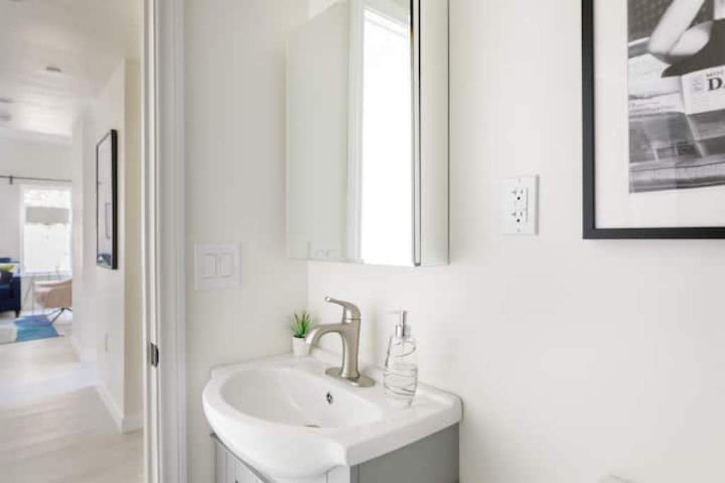 Photo of Bathroom in North Hollywood