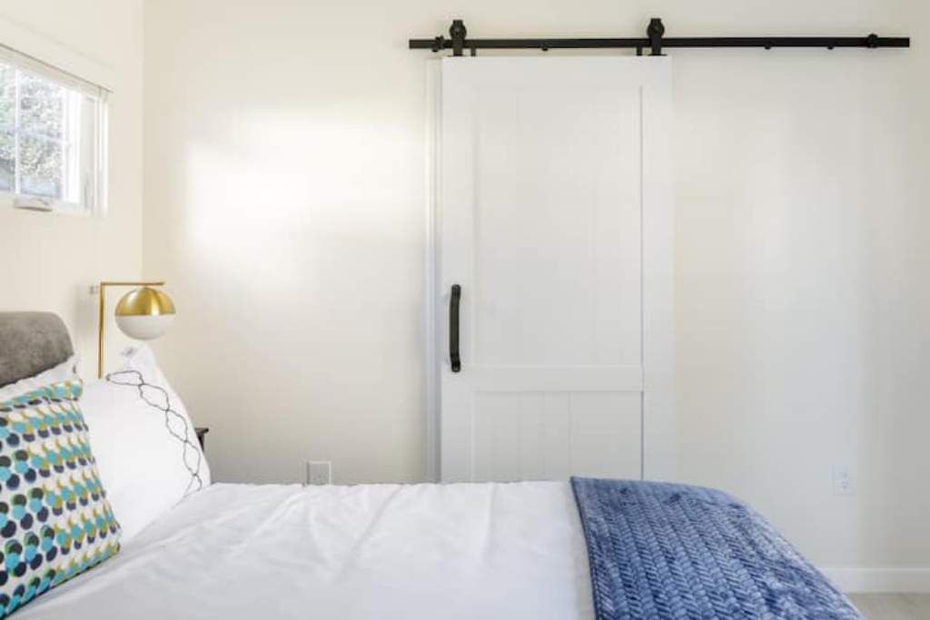 Photo of Bedroom in North Hollywood
